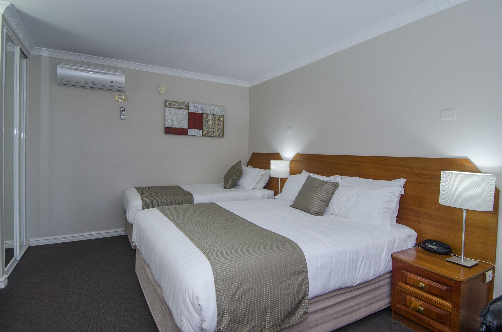 Quality Inn Railway Motel Kalgoorlie Exterior photo